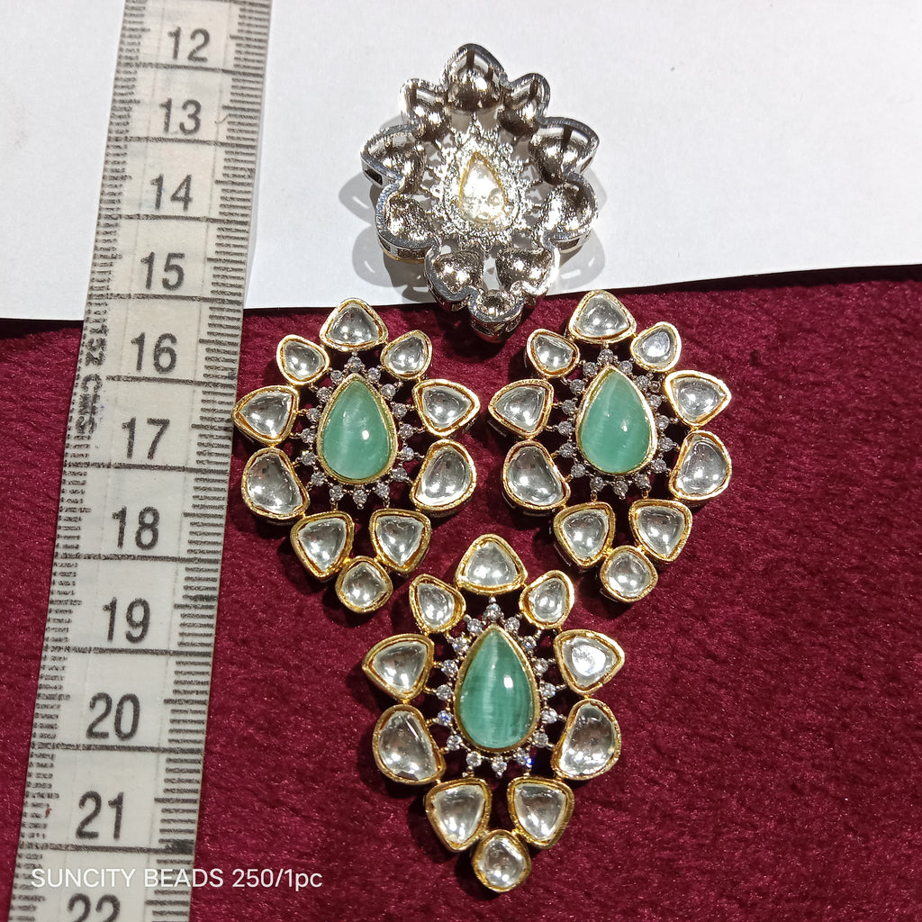 Kundan brooch sale design